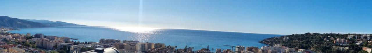 Dernier Etage D'Une Maison Roquebrune-Cap-Martin Kültér fotó